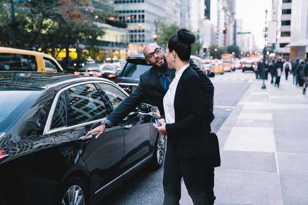 Pourquoi la location de voiture de prestige est-elle un choix idéal pour les occasions spéciales ?