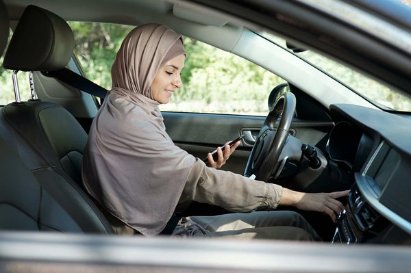 Commodos pour voiture sans permis : bien plus que de simples boutons